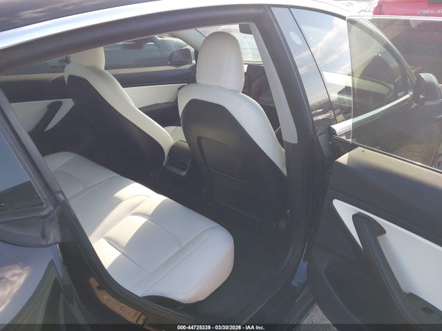 Tesla Model 3 Long Range/performance 2018 5YJ3E1EBXJF188270 Image 8