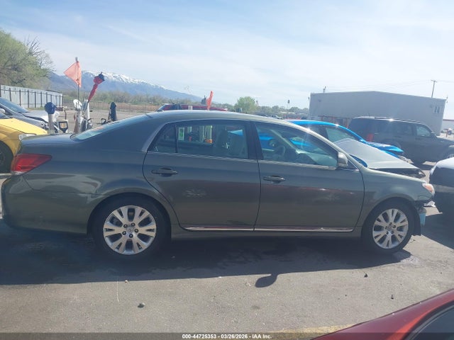 2011 Toyota Avalon მანქანა იყიდება აუქციონზე, vin: 4T1BK3DBXBU384747, აუქციონის ნომერი: 44725353