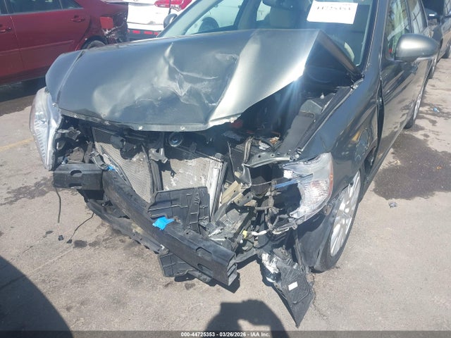 2011 Toyota Avalon მანქანა იყიდება აუქციონზე, vin: 4T1BK3DBXBU384747, აუქციონის ნომერი: 44725353