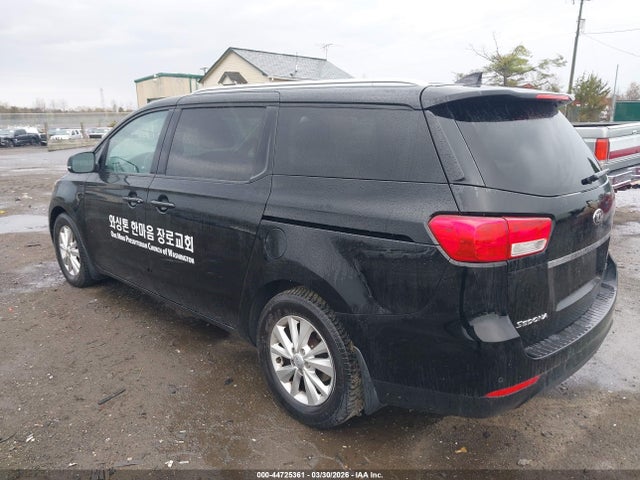 2018 KIA SEDONA KNDMB5C13J6359080 Photo 2