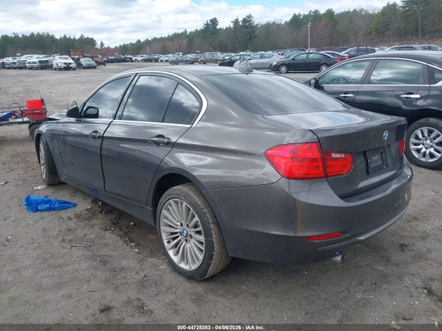 WBA3C3G58FNS75700 BMW 320i Xdrive