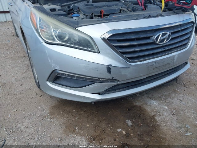 2015 Hyundai Sonata Limited მანქანა იყიდება აუქციონზე, vin: 5NPE34AF4FH200799, აუქციონის ნომერი: 44725402