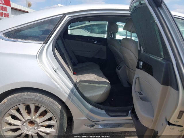 2015 Hyundai Sonata Limited მანქანა იყიდება აუქციონზე, vin: 5NPE34AF4FH200799, აუქციონის ნომერი: 44725402