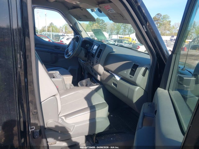 1N6BF0LY9KN807337 Nissan Nv Cargo Nv2500 Hd Sv V6
