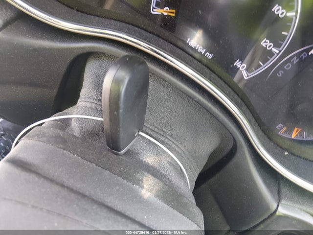 1C4RJEAG1FC235706 Jeep Grand Cherokee Laredo