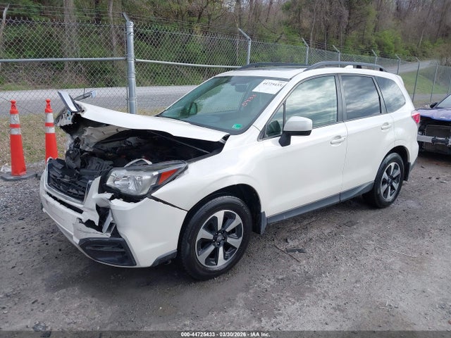 Продажа на аукционе авто 2017 Subaru Forester 2.5i Premium, vin: JF2SJAEC8HH483556, номер лота: 44725433