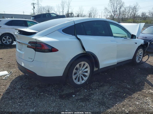 44725473 :رقم المزاد ، 5YJXCAE21JF118518 vin ، 2018 Tesla Model X 100d/75d/p100d مزاد بيع