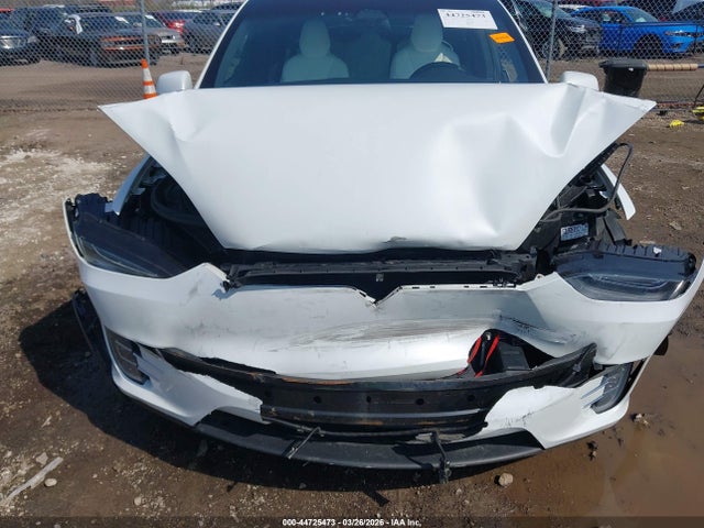 44725473 :رقم المزاد ، 5YJXCAE21JF118518 vin ، 2018 Tesla Model X 100d/75d/p100d مزاد بيع