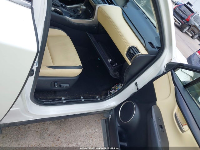 44725501 :رقم المزاد ، JTJYARBZ2H2069723 vin ، 2017 Lexus Nx Nx Turbo مزاد بيع