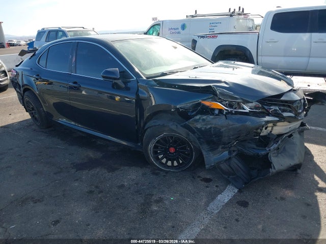 2020 Toyota Camry Le მანქანა იყიდება აუქციონზე, vin: 4T1C11AK0LU997283, აუქციონის ნომერი: 44725519