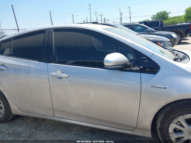 Toyota Prius Le 2019 JTDKARFU5K3073449 Image 13