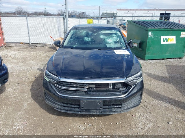 Продажа на аукционе авто 2022 Volkswagen Jetta 1.5t S, vin: 3VWCM7BU9NM012000, номер лота: 44725551