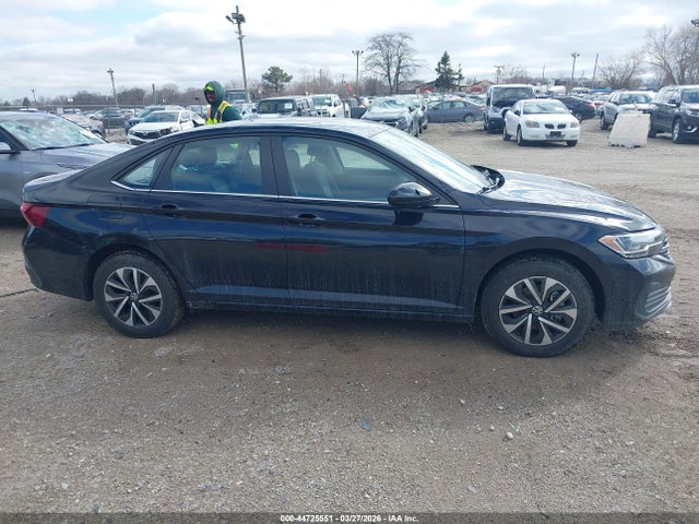 Продажа на аукционе авто 2022 Volkswagen Jetta 1.5t S, vin: 3VWCM7BU9NM012000, номер лота: 44725551
