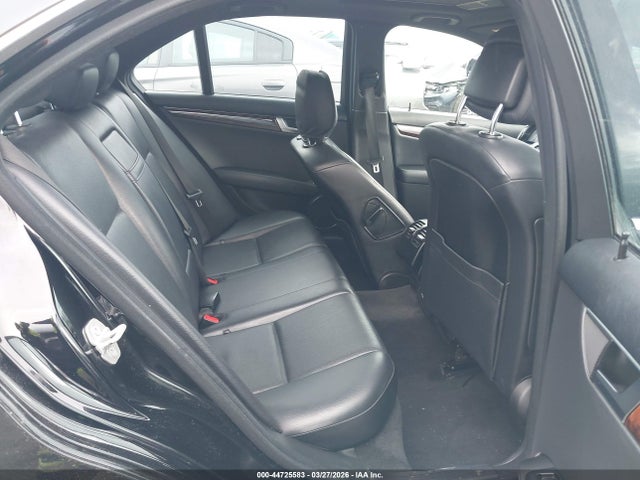 2012 MERCEDES-BENZ C 300 WDDGF8BB7CA686293 Photo 7