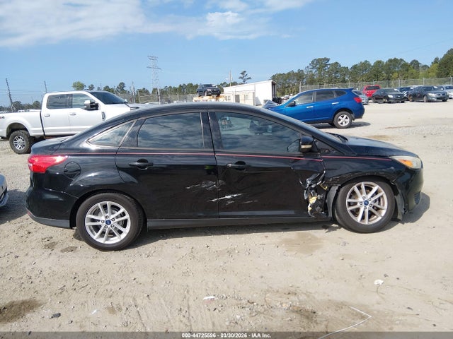 Ford FOCUS SE 2017 1FADP3F27HL334582 Image 13