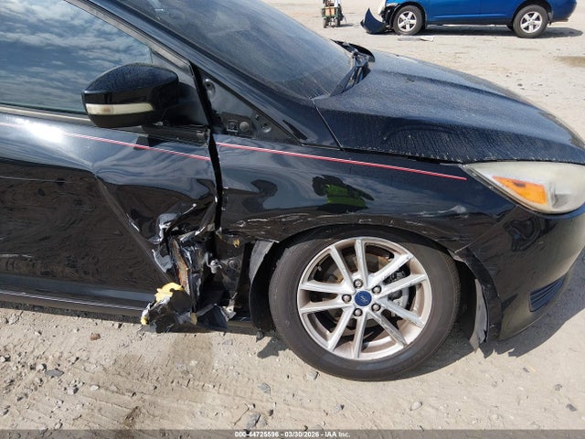Ford FOCUS SE 2017 1FADP3F27HL334582 Image 6