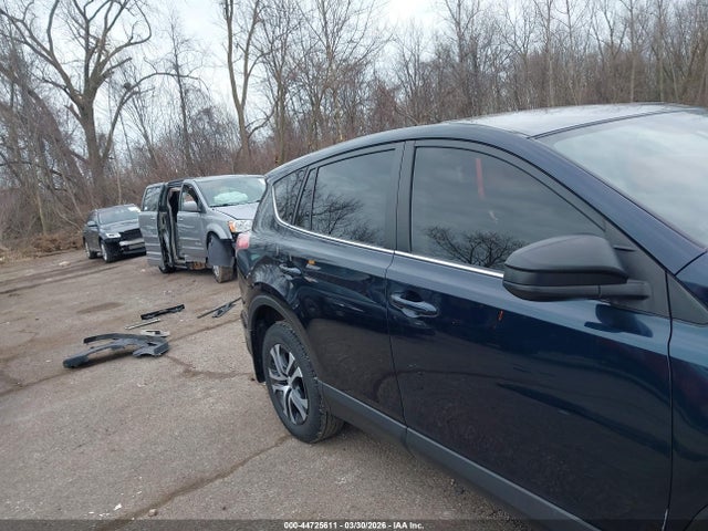 Продажа на аукционе авто 2018 Toyota Rav4 Le, vin: JTMBFREV8JD243050, номер лота: 44725611