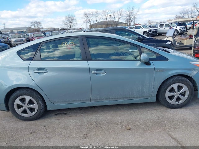 JTDKN3DU4E1809057 Toyota Prius Three