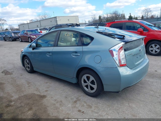 JTDKN3DU4E1809057 Toyota Prius Three