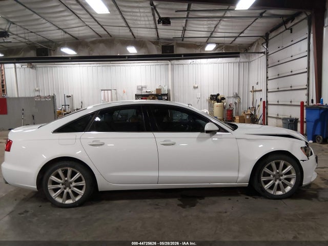 2013 Audi A6 2.0t Premium მანქანა იყიდება აუქციონზე, vin: WAUGFAFC8DN058156, აუქციონის ნომერი: 44725626