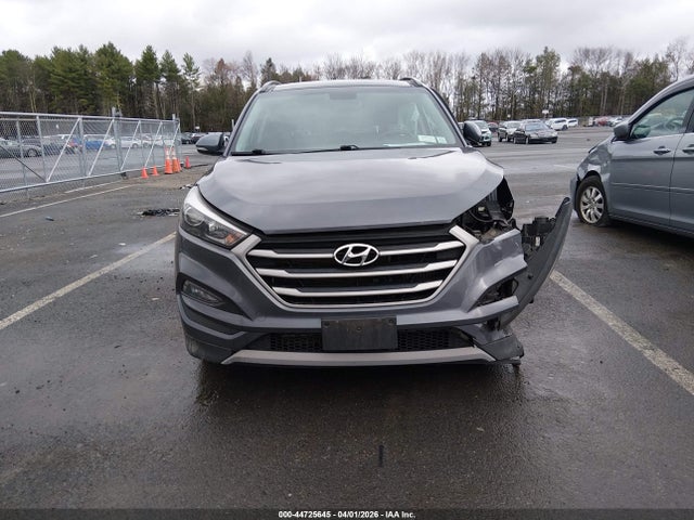 Продаж на аукціоні авто 2018 Hyundai Tucson Value, vin: KM8J3CA20JU833879, номер лоту: 44725645