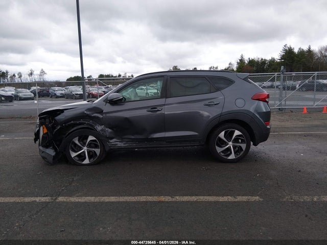 Продаж на аукціоні авто 2018 Hyundai Tucson Value, vin: KM8J3CA20JU833879, номер лоту: 44725645