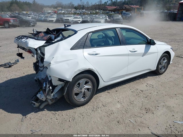 KMHLL4DGXSU050494 Hyundai ELANTRA SE