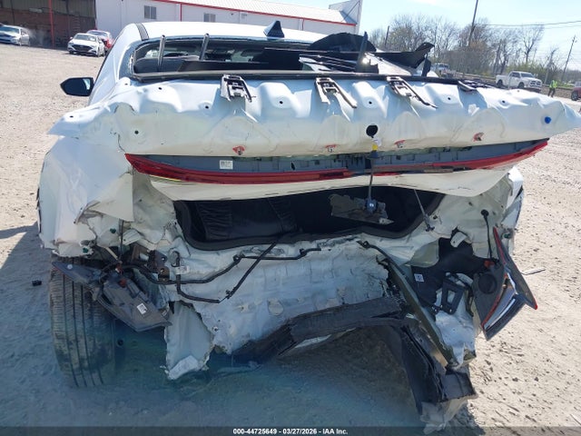 KMHLL4DGXSU050494 Hyundai ELANTRA SE