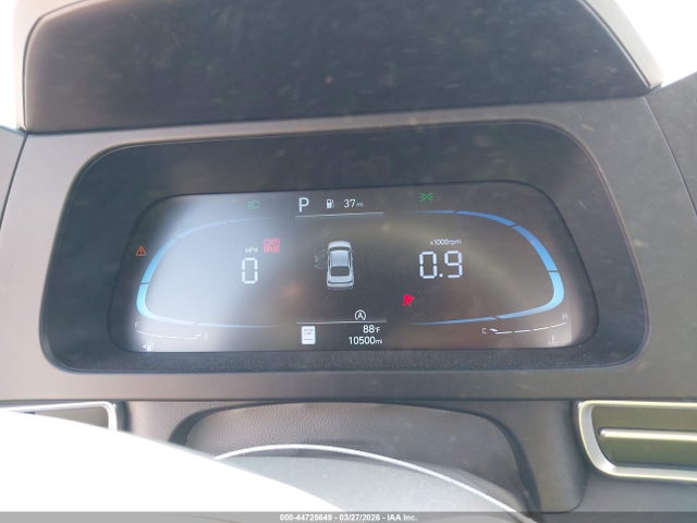 KMHLL4DGXSU050494 Hyundai ELANTRA SE