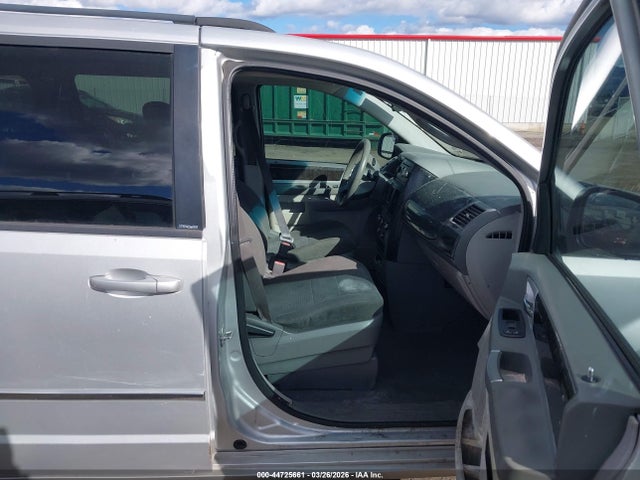 44725661 :رقم المزاد ، 2D4RN5D17AR273276 vin ، 2010 Dodge Grand Caravan Sxt مزاد بيع