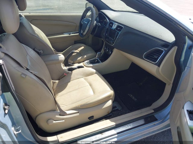 44725663 :رقم المزاد ، 1C3BCBFG4EN135190 vin ، 2014 Chrysler 200 Limited مزاد بيع