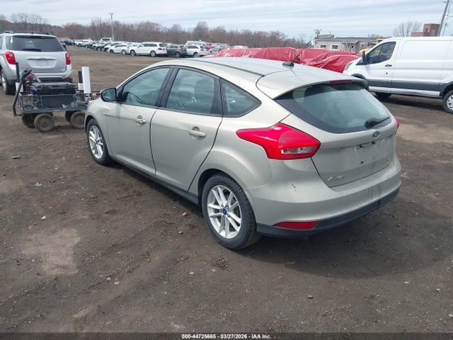 2015 FORD FOCUS 1FADP3K28FL201588 Photo 2
