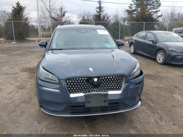 2022 Lincoln Corsair Standard მანქანა იყიდება აუქციონზე, vin: 5LMCJ1D99NUL32908, აუქციონის ნომერი: 44725698