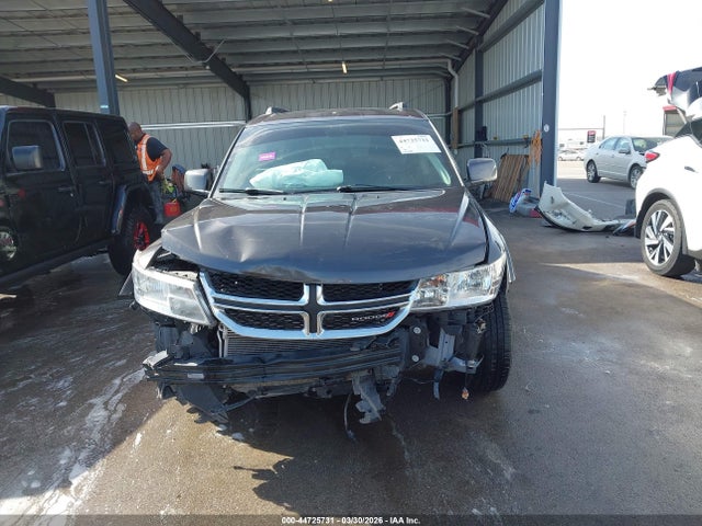3C4PDCBB5KT718300 Dodge JOURNEY SE