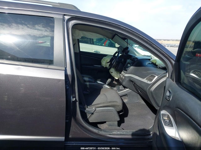 3C4PDCBB5KT718300 Dodge JOURNEY SE