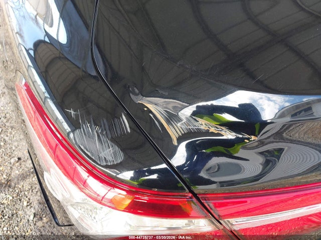Продажа на аукционе авто 2018 Toyota Camry Le, vin: 4T1B11HK9JU613418, номер лота: 44725737