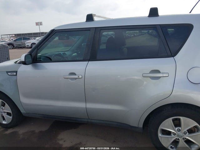 KIA Soul 2016 KNDJN2A21G7845507 Image 15