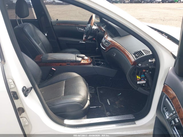 2009 MERCEDES-BENZ S 550 WDDNG86X89A244027 Photo 4