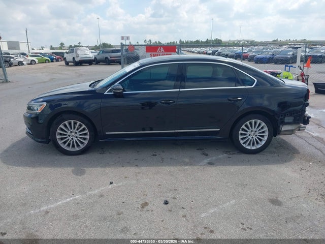 2017 Volkswagen Passat 1.8t Se მანქანა იყიდება აუქციონზე, vin: 1VWBT7A39HC039730, აუქციონის ნომერი: 44725850