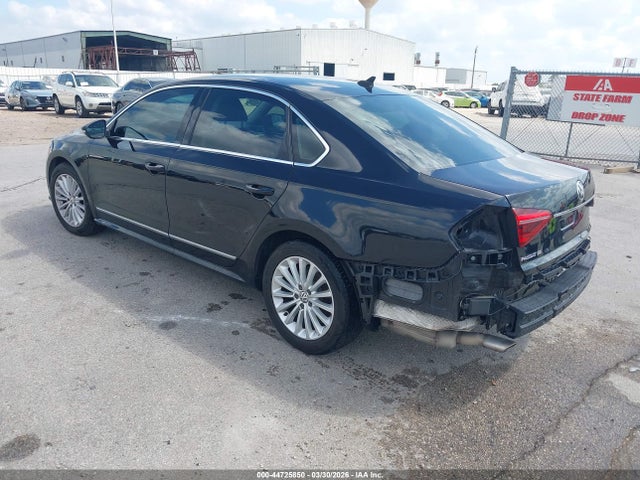 2017 Volkswagen Passat 1.8t Se მანქანა იყიდება აუქციონზე, vin: 1VWBT7A39HC039730, აუქციონის ნომერი: 44725850