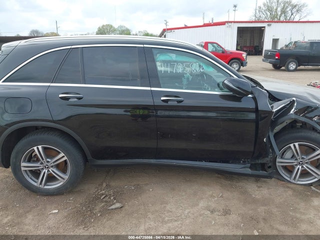 Продаж на аукціоні авто 2022 Mercedes-benz Glc 300 4matic Suv, vin: W1N0G8EB2NG047526, номер лоту: 44725866