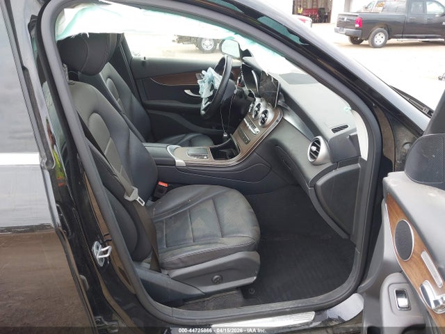 Продаж на аукціоні авто 2022 Mercedes-benz Glc 300 4matic Suv, vin: W1N0G8EB2NG047526, номер лоту: 44725866