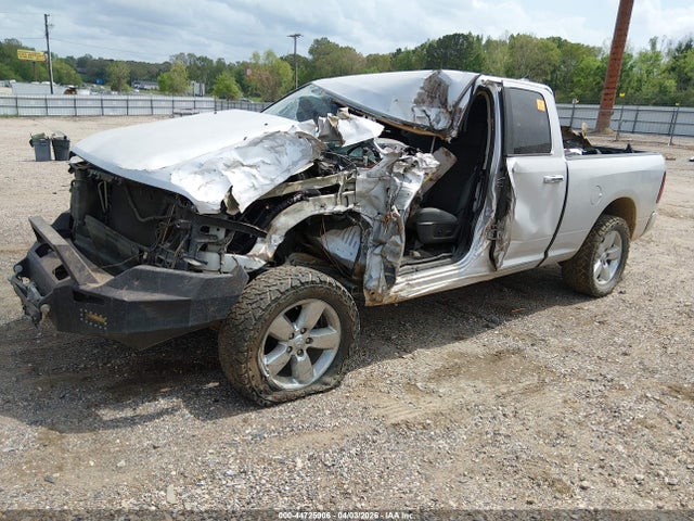 1C6RR7GT0HS578628 RAM 1500 Big Horn 4x4 6&#039;4 Box