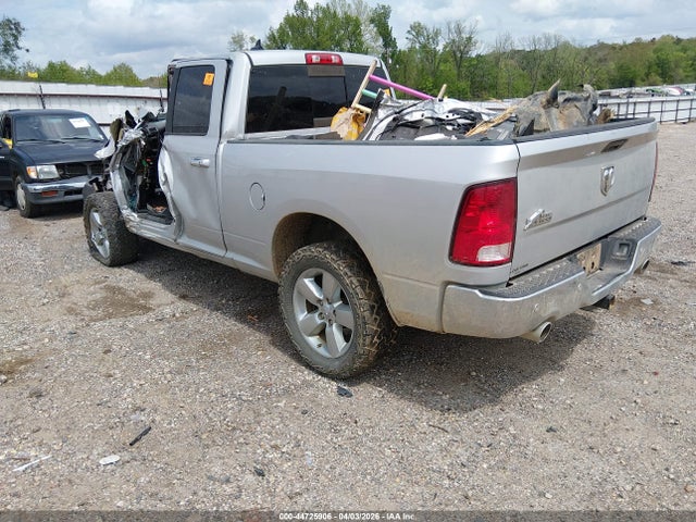1C6RR7GT0HS578628 RAM 1500 Big Horn 4x4 6&#039;4 Box