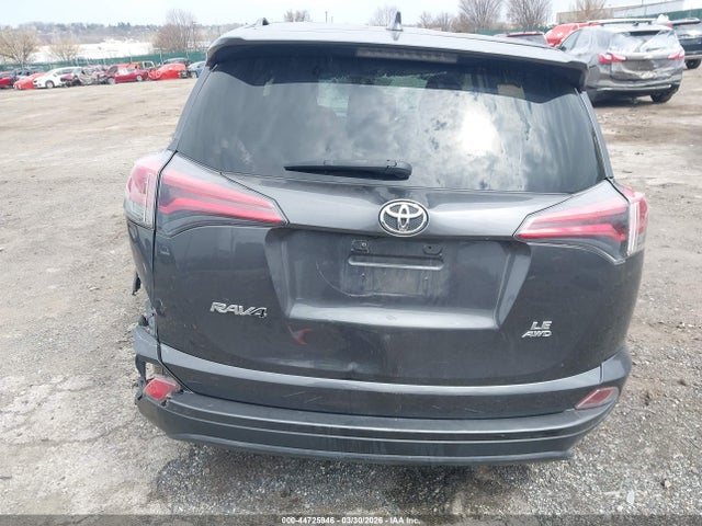 Toyota RAV4 LE 2018 JTMBFREV6JJ227902 Image 15