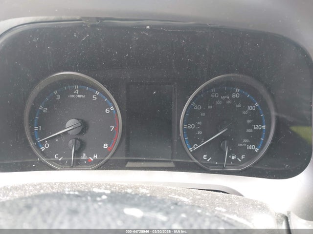 Toyota RAV4 LE 2018 JTMBFREV6JJ227902 Image 7