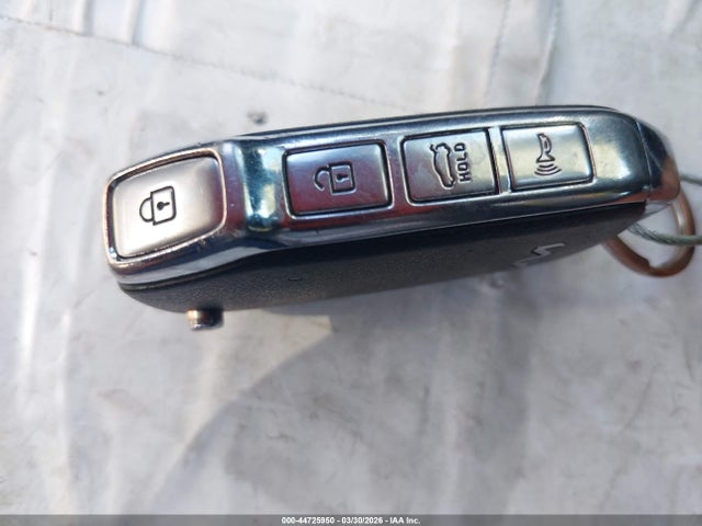 5XXG24J28NG107044 KIA K5 LX