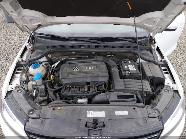 2014 Volkswagen Jetta 1.8t Se მანქანა იყიდება აუქციონზე, vin: 3VWD17AJXEM417643, აუქციონის ნომერი: 44725968