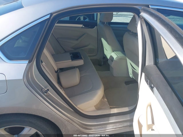 Продаж на аукціоні авто 2012 Volkswagen Passat 2.5l Se, vin: 1VWBP7A3XCC050927, номер лоту: 44725992