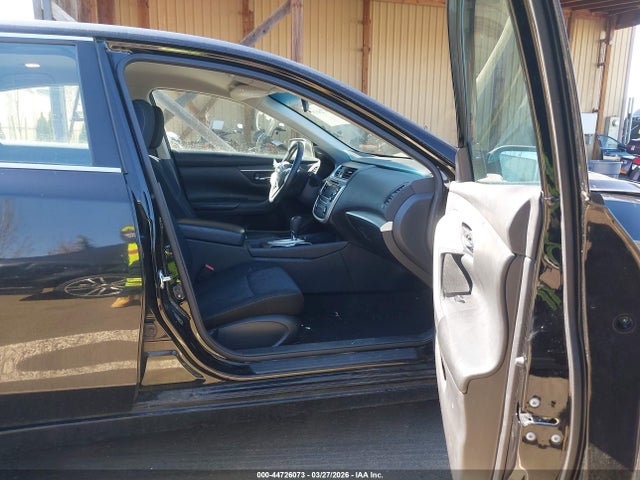 1N4AL3AP6HC246057 Nissan Altima 2.5 S
